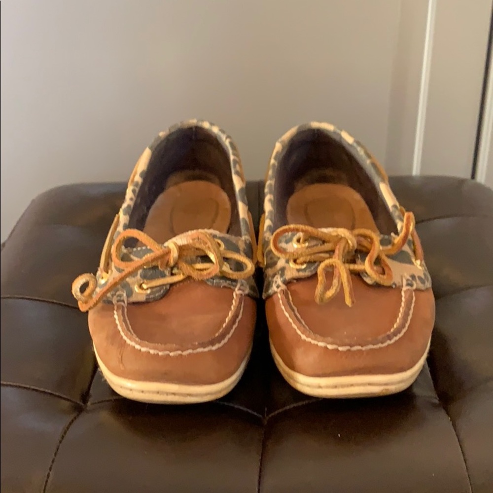 Sperry Topsiders, leopard trim